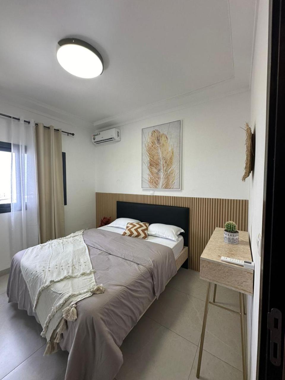 Luxueux Appartements - 2 Pieces Ou 4 Pieces - Quartiers Prises D'Almadies Et Ngor" Дакар Екстер'єр фото